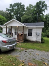 606 S 2nd St in Pinetops, NC - Building Photo - Building Photo