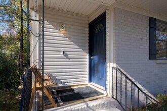 3984 Christopher Dr in Vestavia, AL - Building Photo - Building Photo