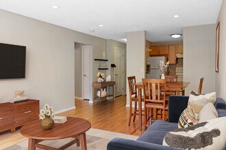 15 Walbridge St, Unit 24 in Boston, MA - Building Photo - Building Photo