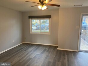 4313 White Oak Ct in Hampstead, MD - Building Photo - Building Photo