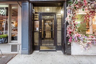 39 Downing St in New York, NY - Building Photo - Building Photo