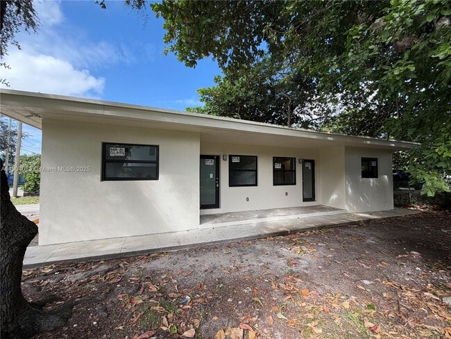 3803 Thomas Ave in Miami, FL - Building Photo - Building Photo
