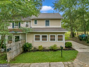 5200 Forsyth Rd in Macon, GA - Building Photo - Building Photo