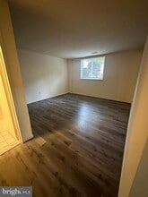 6760 Perry Penney Dr-Unit -109 in Annandale, VA - Foto de edificio - Building Photo