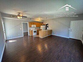 211 N Main St in Auxvasse, MO - Building Photo