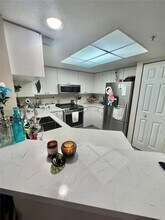 2039 SE 10th Ave, Unit 5035 in Fort Lauderdale, FL - Building Photo - Building Photo