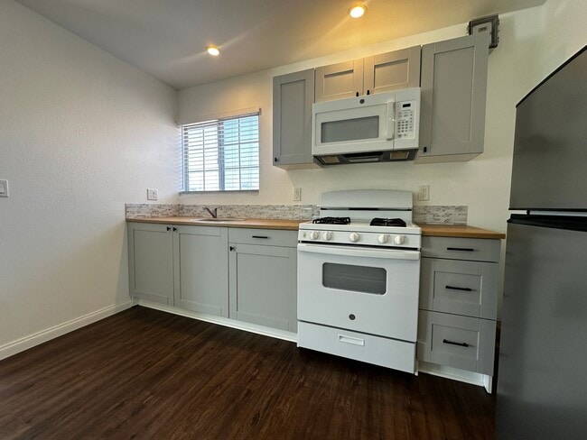 property at 1146 Calle Emparrado