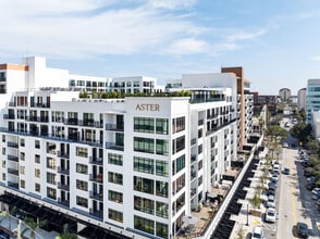 Aster & Links in Sarasota, FL - Building Photo - Building Photo