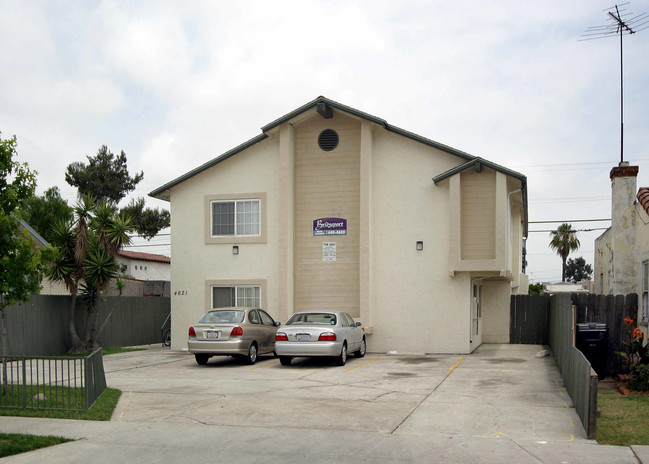 4521-4527 Wilson Ave in San Diego, CA - Building Photo - Building Photo