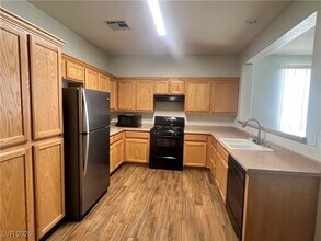 1324 Sun Village Ave in Las Vegas, NV - Building Photo - Building Photo