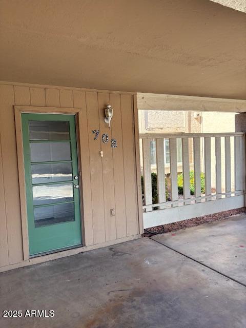 property at 708 E Colgate Dr