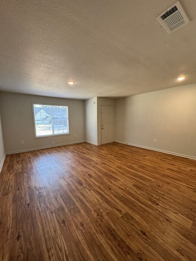 525 Plaza Ave in Trumann, AR - Building Photo - Building Photo