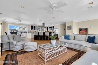 326 Cutter Ln in Mantoloking, NJ - Building Photo - Building Photo