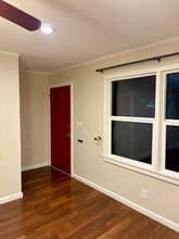 733 McClatchy Way in Sacramento, CA - Building Photo - Building Photo