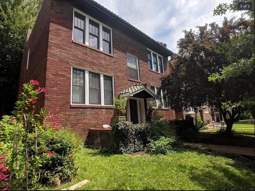 4547 Shenandoah Ave, Unit 1F in St. Louis, MO - Foto de edificio