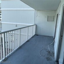 3527 NE 168th St in North Miami Beach, FL - Building Photo - Building Photo