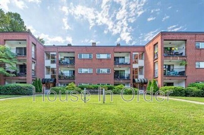 property at 30 Edgemont Rd