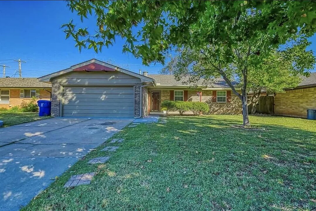 2119 Dakota St in Norman, OK - Foto de edificio