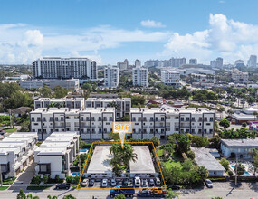 North Victoria Park Road Apartments in Fort Lauderdale, FL - Foto de edificio - Primary Photo