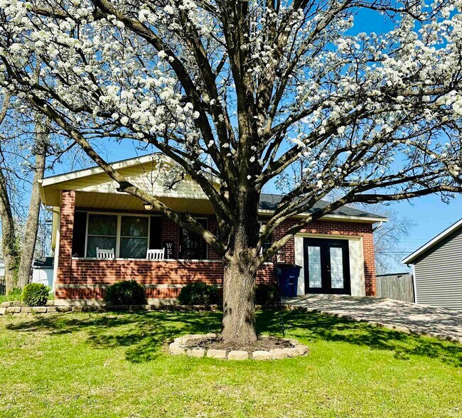 155 J Hunter Dr in Bedford, IN - Building Photo - Building Photo