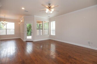 6708 Menchaca Rd in Austin, TX - Building Photo - Building Photo