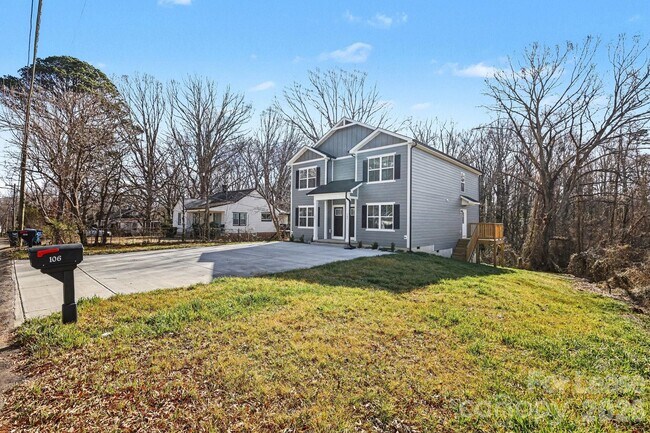106 10th Ave SE in Hickory, NC - Building Photo - Building Photo