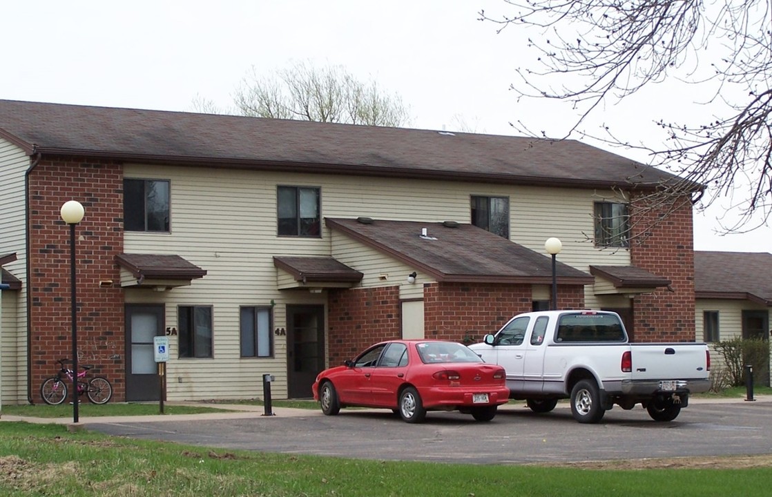 Water's Edge in Cumberland, WI - Building Photo