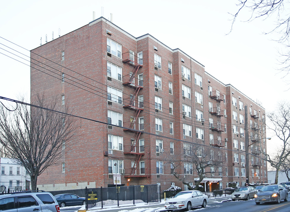 3380 Nostrand Ave in Brooklyn, NY - Building Photo