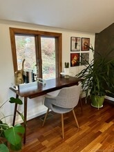 106 Injun Hollow Rd in East Hampton, CT - Building Photo - Building Photo