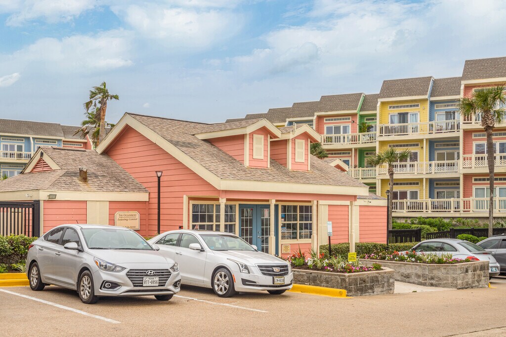 Oceanfront Lofts Galveston, TX Apartments