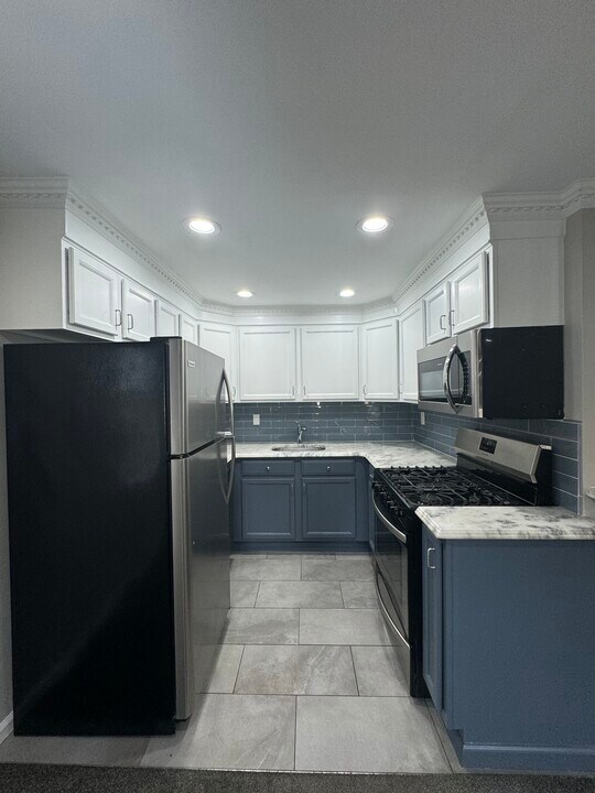 118 3rd Ave, Unit 118 3rd avenue apartment in Broomall, PA - Building Photo