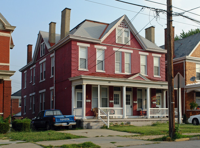 450-452 Elm St in Ludlow, KY - Foto de edificio - Building Photo