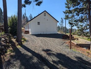13742 Blair Ln in Magalia, CA - Building Photo - Building Photo