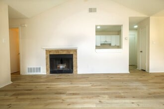 7003 Silver Canyon in San Antonio, TX - Building Photo - Building Photo