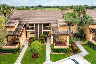 6368 Aspen Glen Cir in Boynton Beach, FL - Building Photo - Building Photo