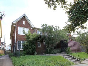 1223 W Gray St in Houston, TX - Foto de edificio - Building Photo
