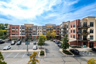 Nicollet Plaza in Burnsville, MN - Building Photo - Building Photo