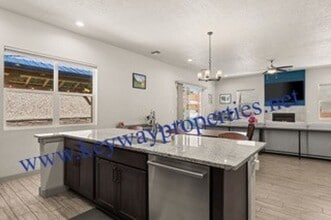 1661 Camino Culiacan in Los Lunas, NM - Building Photo - Building Photo