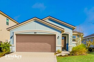 84 Vicksburg Dr in Saint Johns, FL - Building Photo