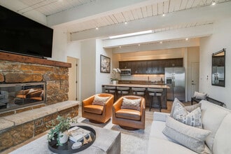 725 E Durant Ave in Aspen, CO - Building Photo - Building Photo