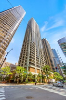 400 E Ohio St, Unit 2901 in Chicago, IL - Building Photo