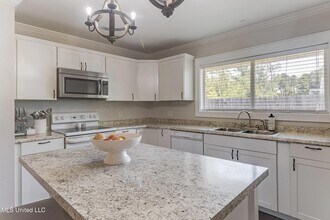 106 Piney Ridge Rd in Waveland, MS - Building Photo - Building Photo