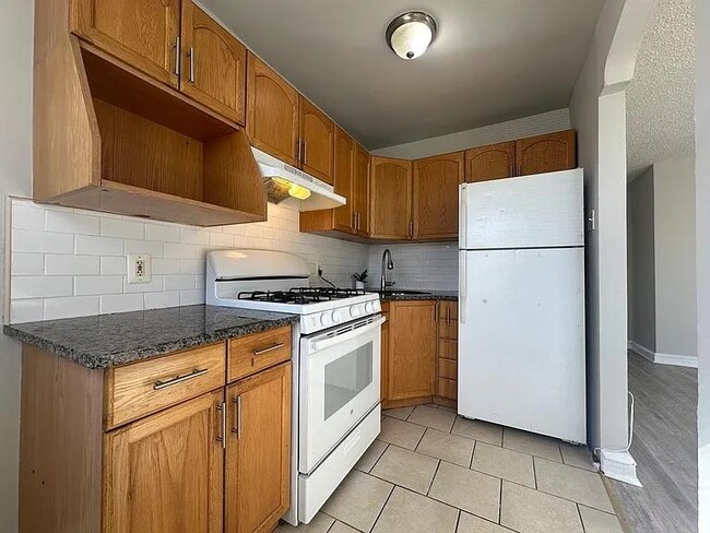 property at 6710 Rowland Ave