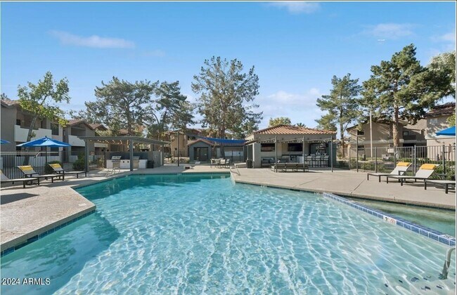 4909 W Joshua Blvd, Unit 2 in Chandler, AZ - Building Photo - Building Photo