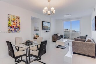 185 SE 14th Terrace in Miami, FL - Building Photo - Building Photo