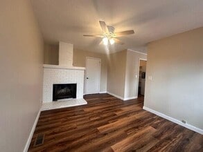 622 Eiserman Ave in Branson, MO - Foto de edificio - Building Photo