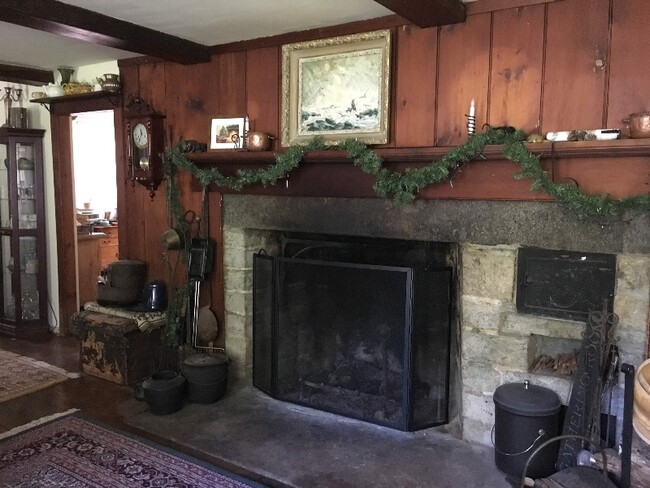 200 Lovers Ln in Windham, CT - Building Photo - Building Photo