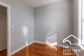 4736 W Armitage Ave, Unit 1 in Chicago, IL - Building Photo - Building Photo