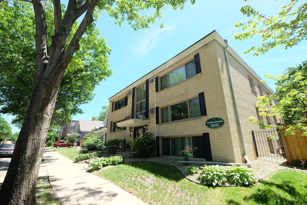 Grand Place Apartments | 1984 in St. Paul, MN - Building Photo