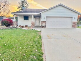 13500 Lynn Ave in Savage, MN - Building Photo